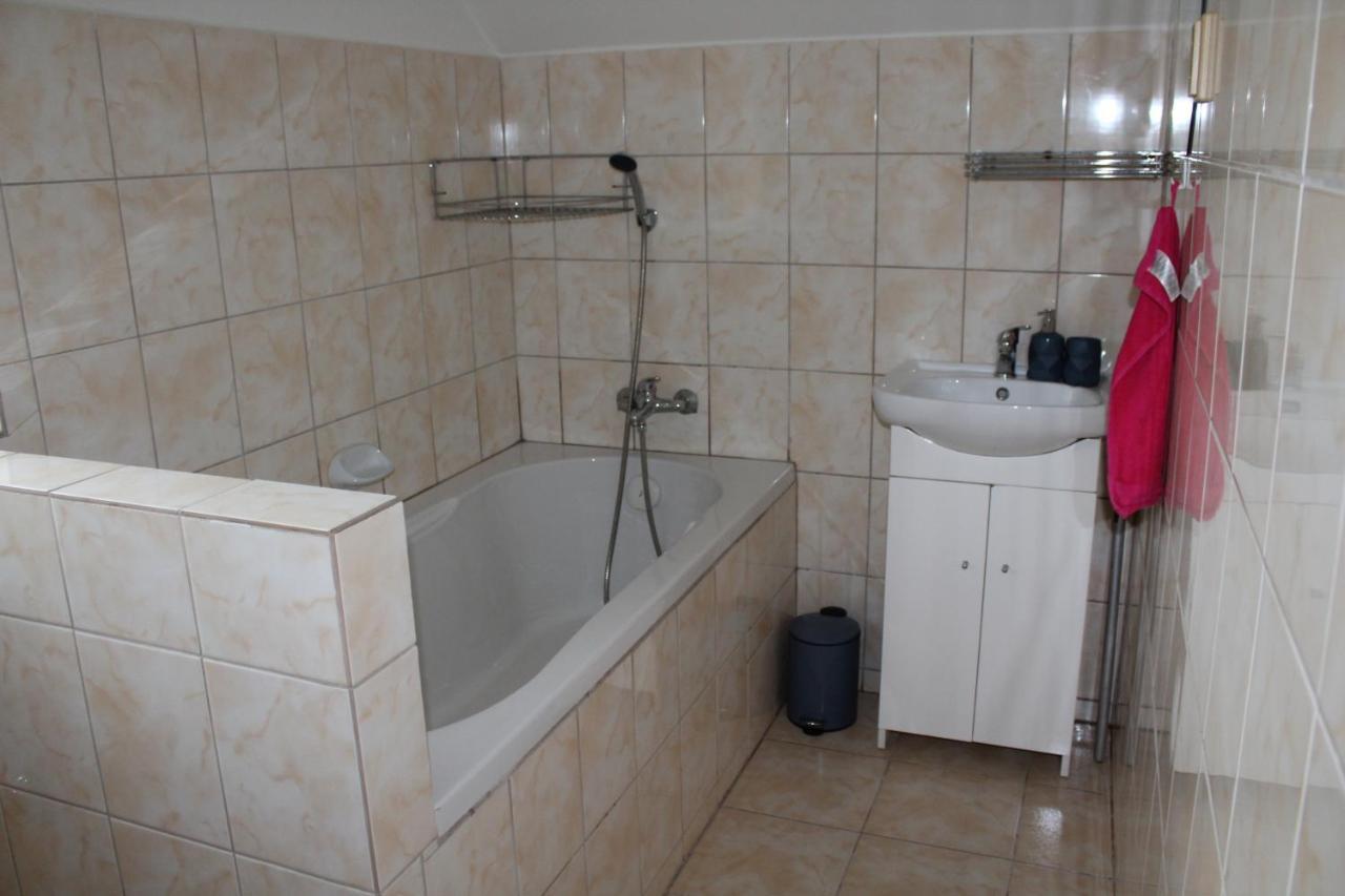 Apartman Rapotin, Jesenicka 296, 3Km Od Termalniho Parku Velke Losiny Exterior foto